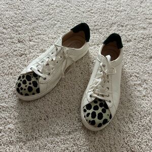 White Sneakers with Black Polka Dot Toe